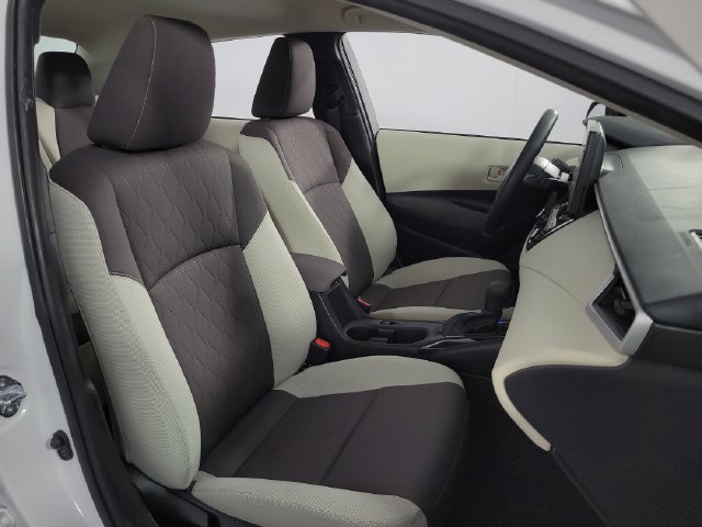 Used 2025 Toyota Corolla LE FWD image 15