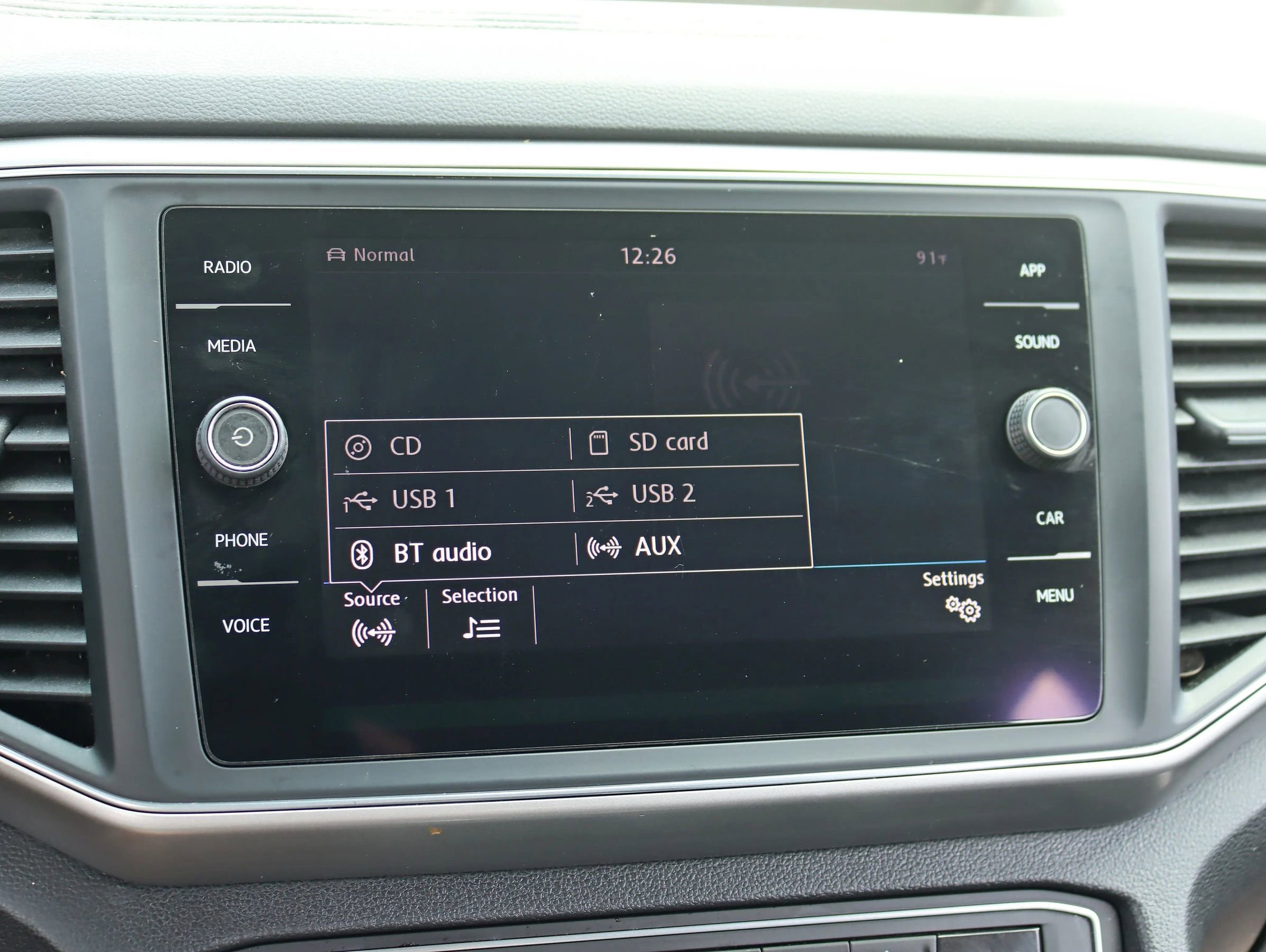 Used 2018 Volkswagen Atlas SE image 22