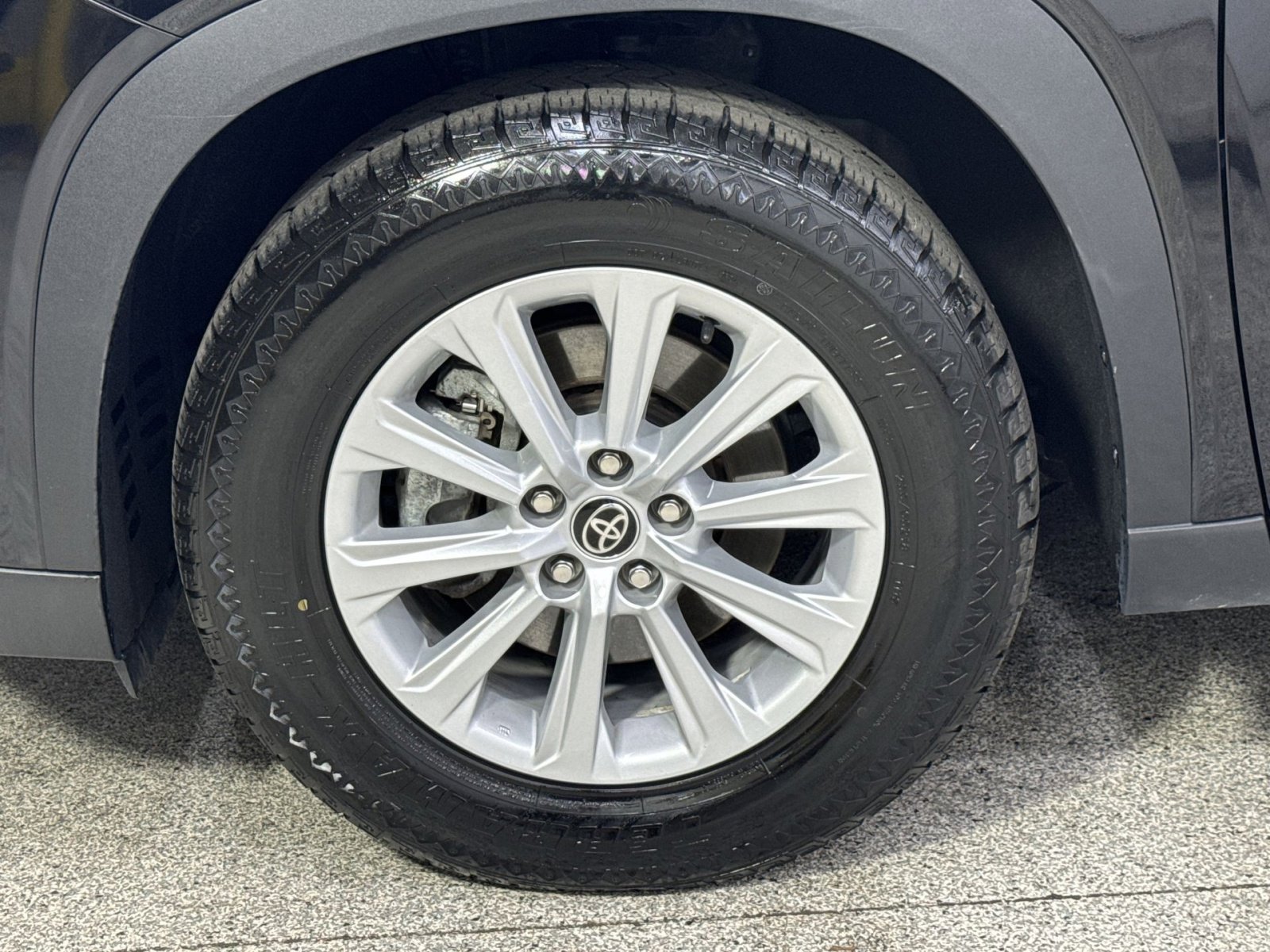 Used 2025 Toyota Grand Highlander FWD image 24