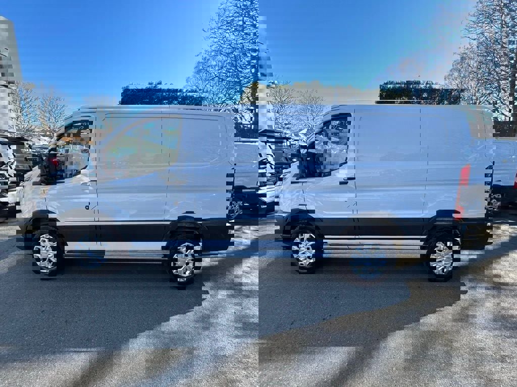 Certified 2025 Ford Transit 250 Low Roof w/ Exterior Upgrade Package image 4