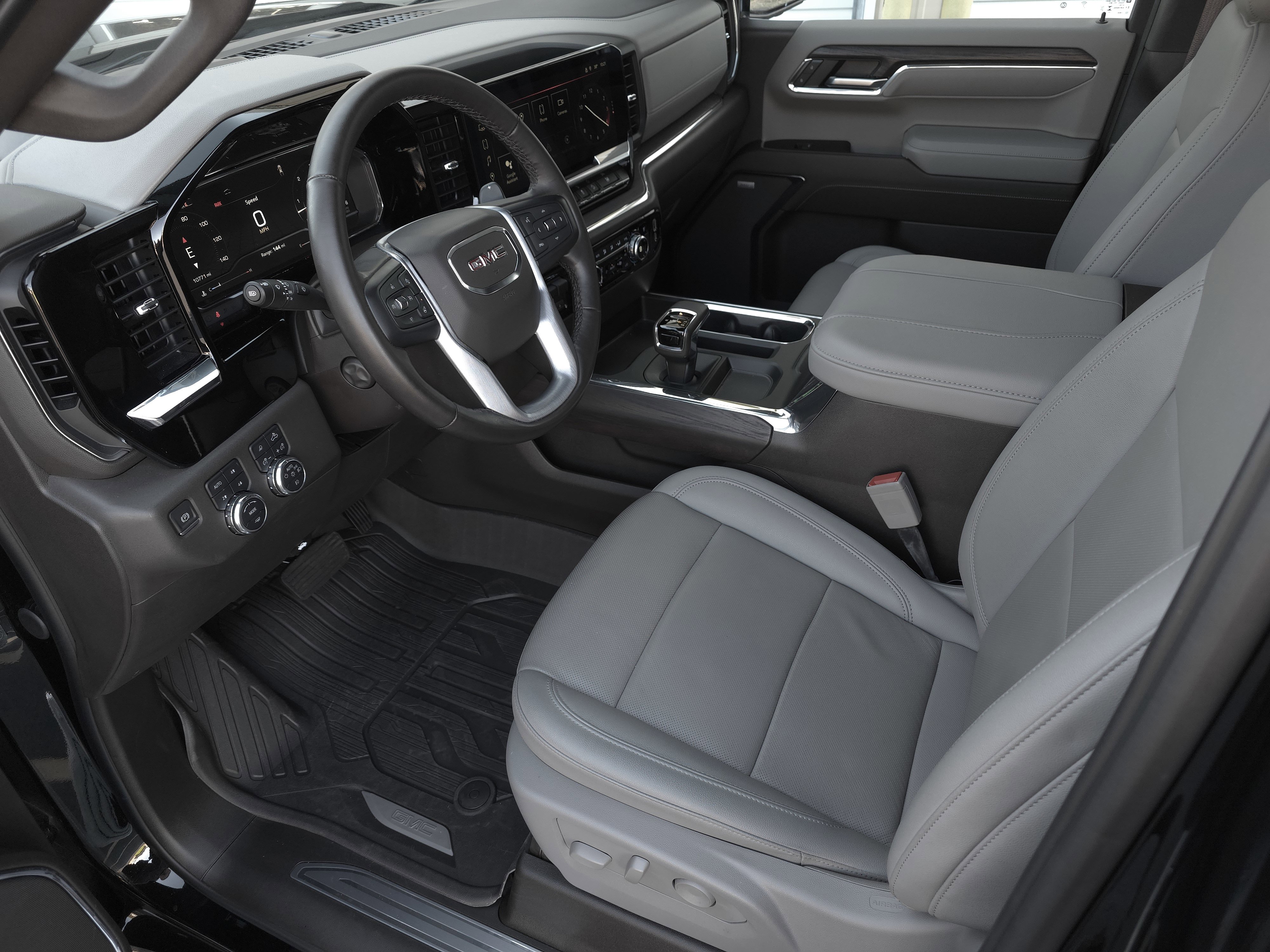 Used 2024 GMC Sierra 1500 SLT w/ SLT Premium Plus Package image 9