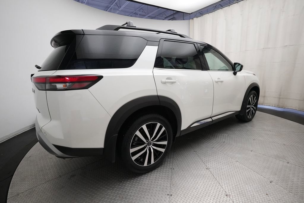Certified 2023 Nissan Pathfinder Platinum AWD/4WD image 36