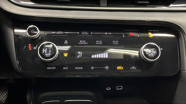 Used 2023 INFINITI QX60 Luxe AWD/4WD image 18
