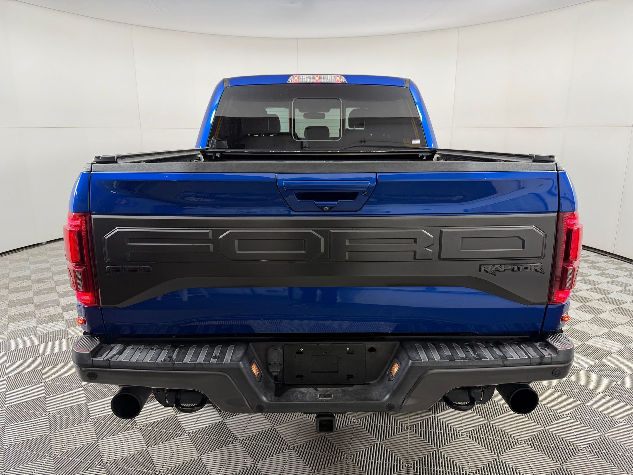 Used 2018 Ford F150 Raptor w/ Equipment Group 802A Luxury AWD/4WD image 9