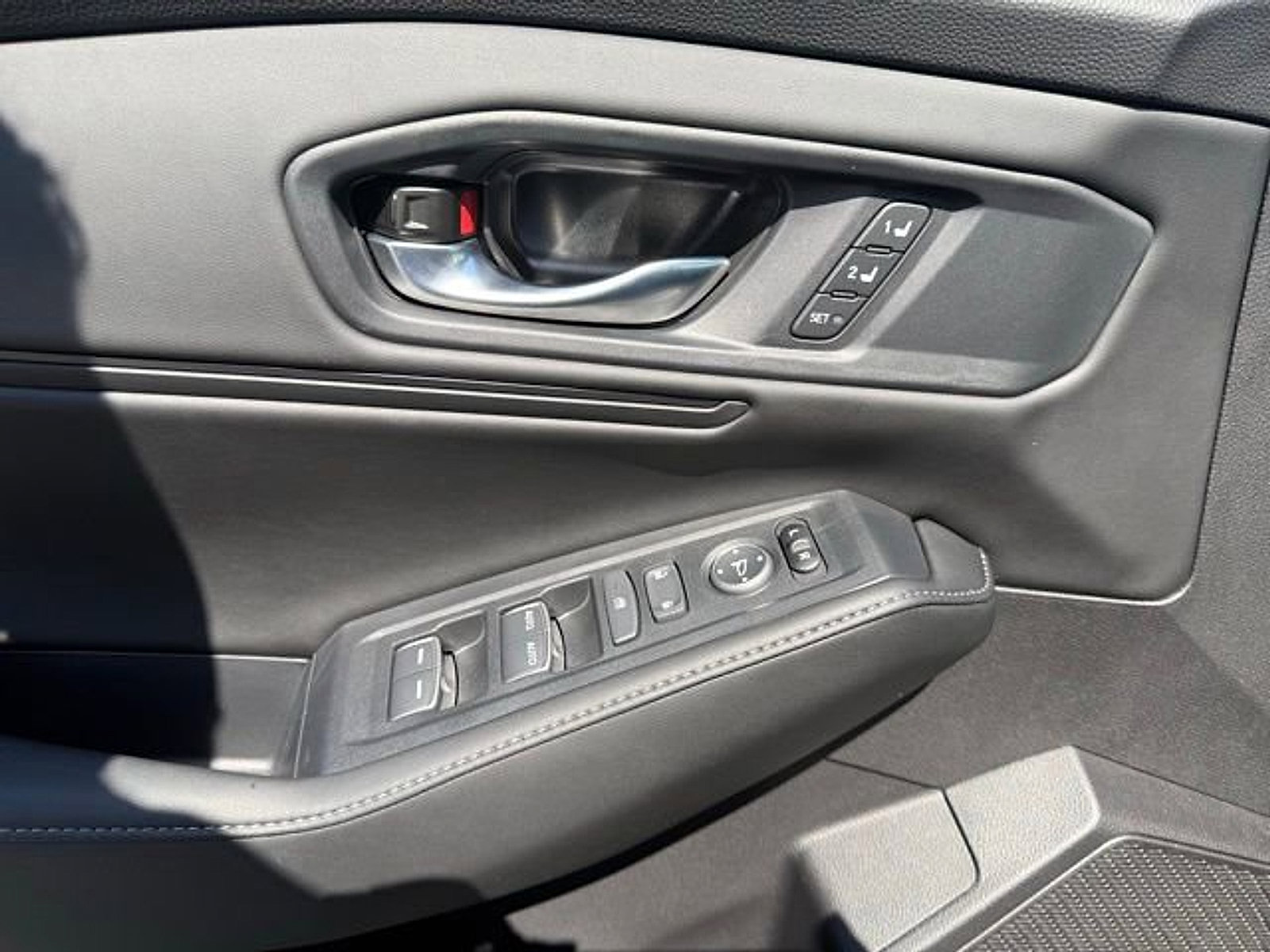 Used 2025 Honda Accord Sport image 12