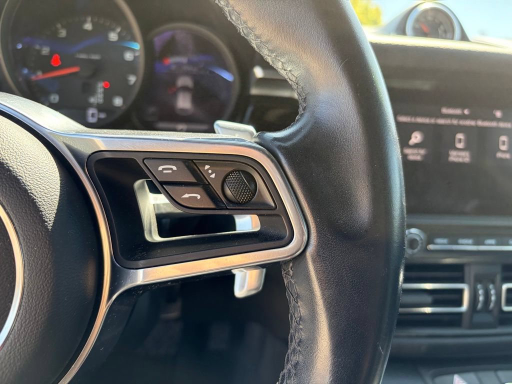 Used 2019 Porsche Macan AWD/4WD image 26