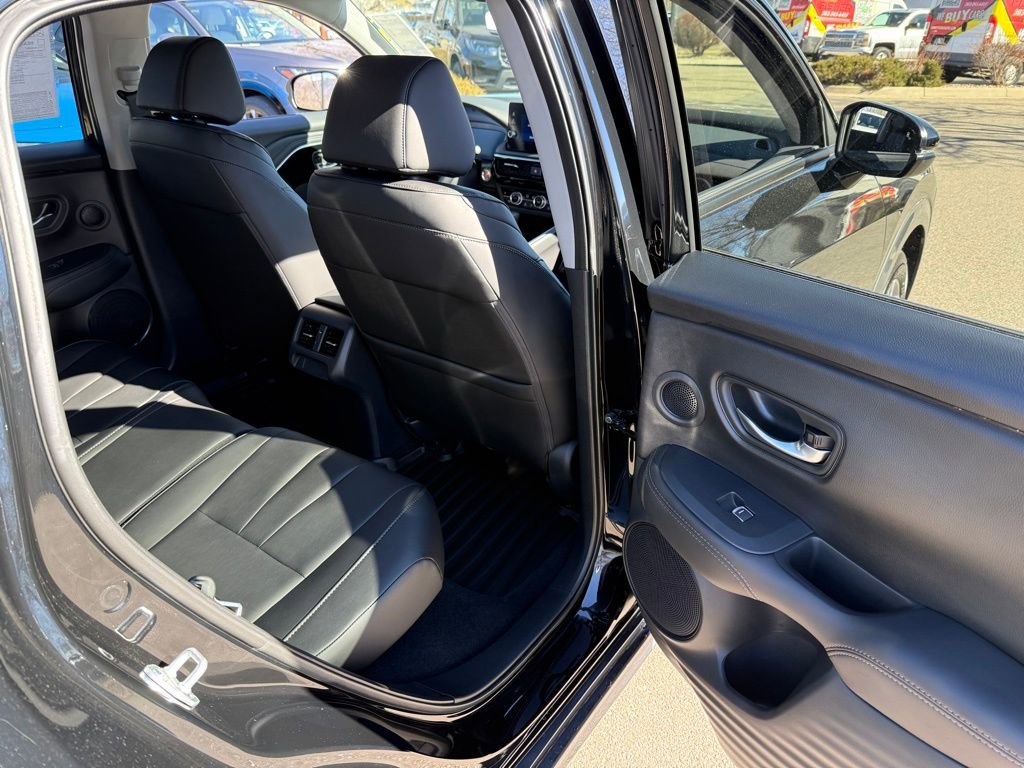 Certified 2025 Acura ADX AWD image 21