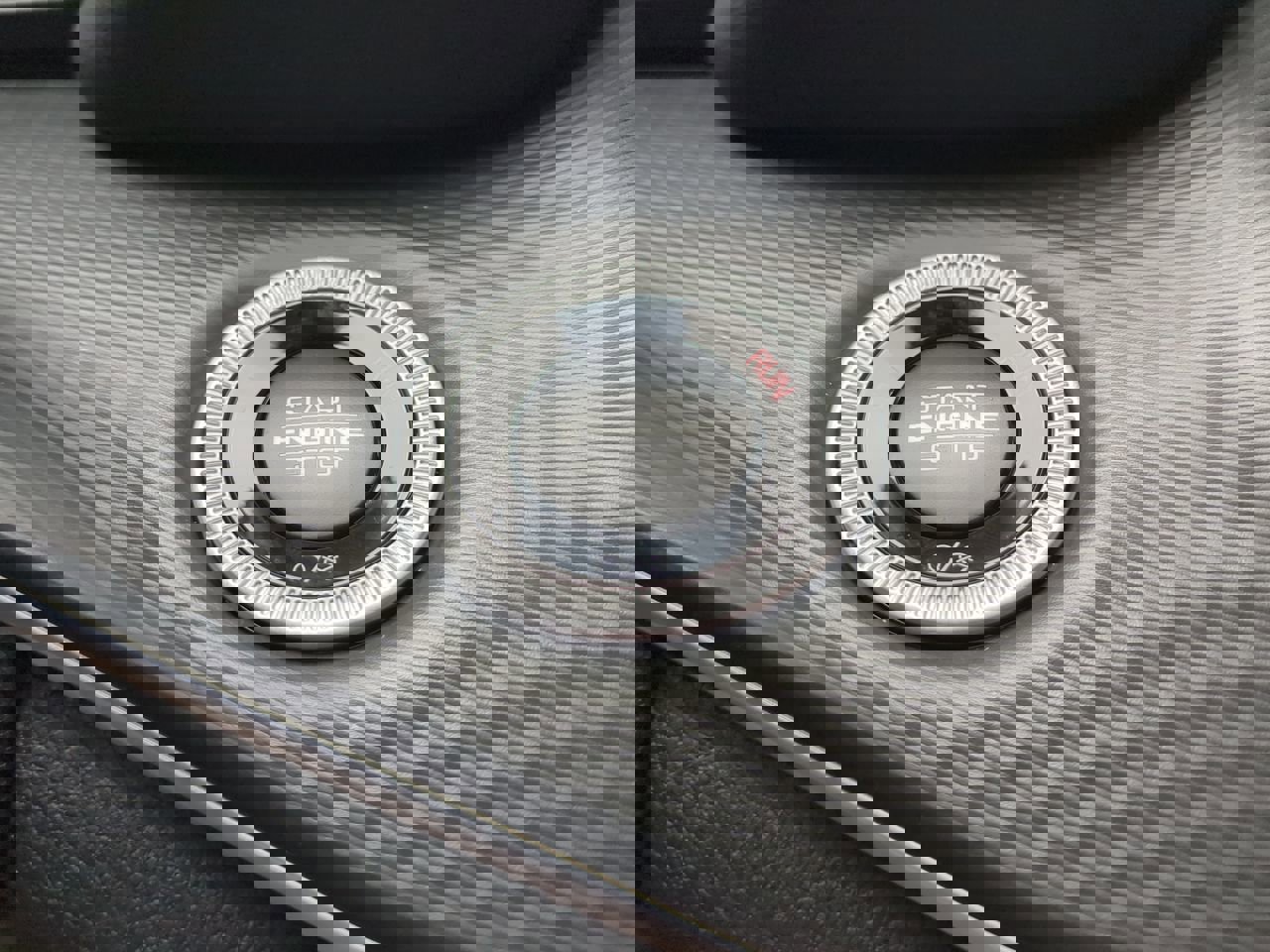 New 2025 Jeep Grand Cherokee Laredo X w/ Luxury Tech Group I image 26