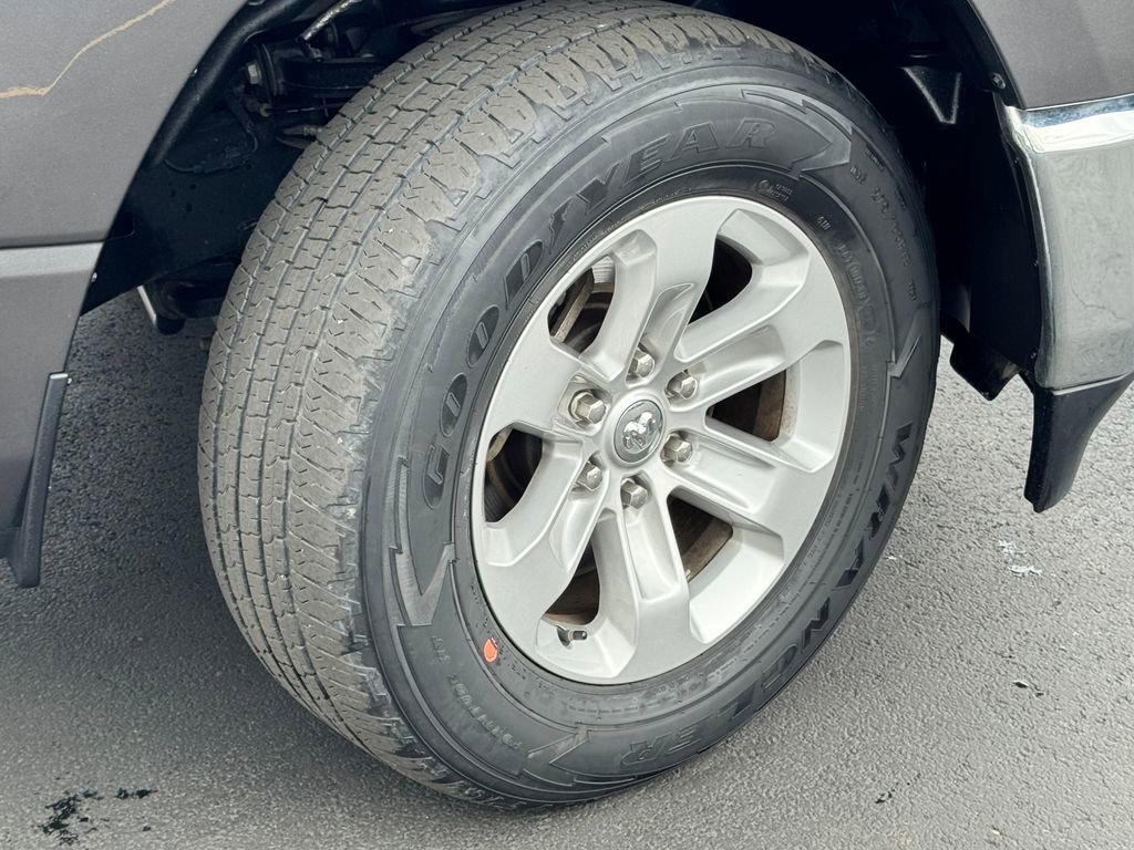 Used 2023 RAM 1500 Laramie AWD/4WD image 10