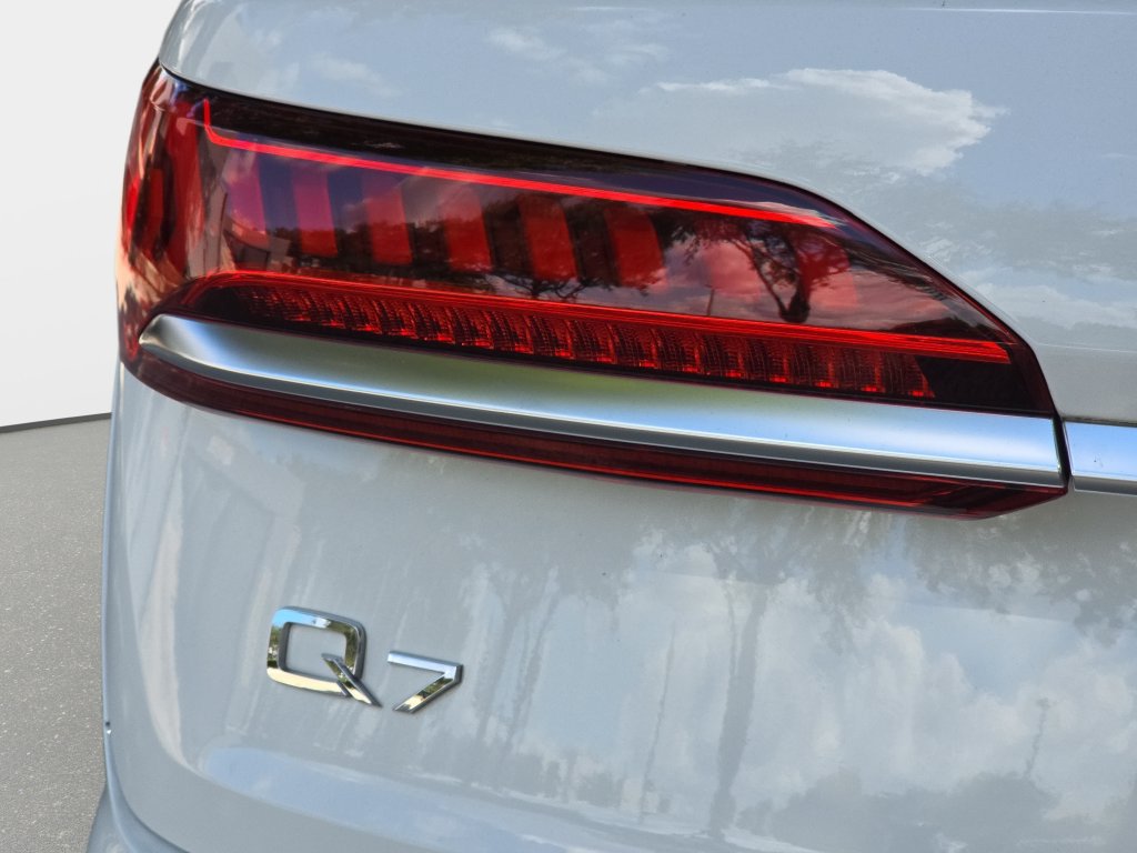 Used 2021 Audi Q7 2.0T Premium Plus AWD/4WD image 27