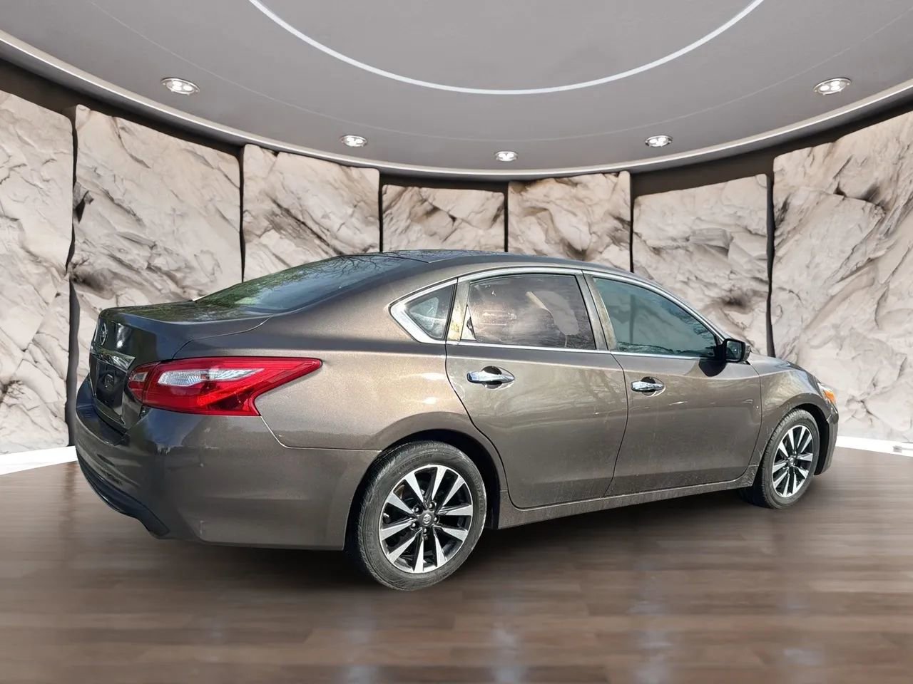 Used 2017 Nissan Altima 2.5 SV image 5