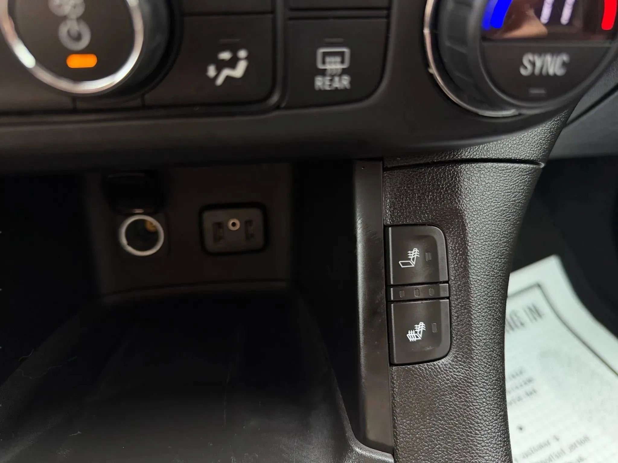 Used 2019 GMC Acadia SLE image 37