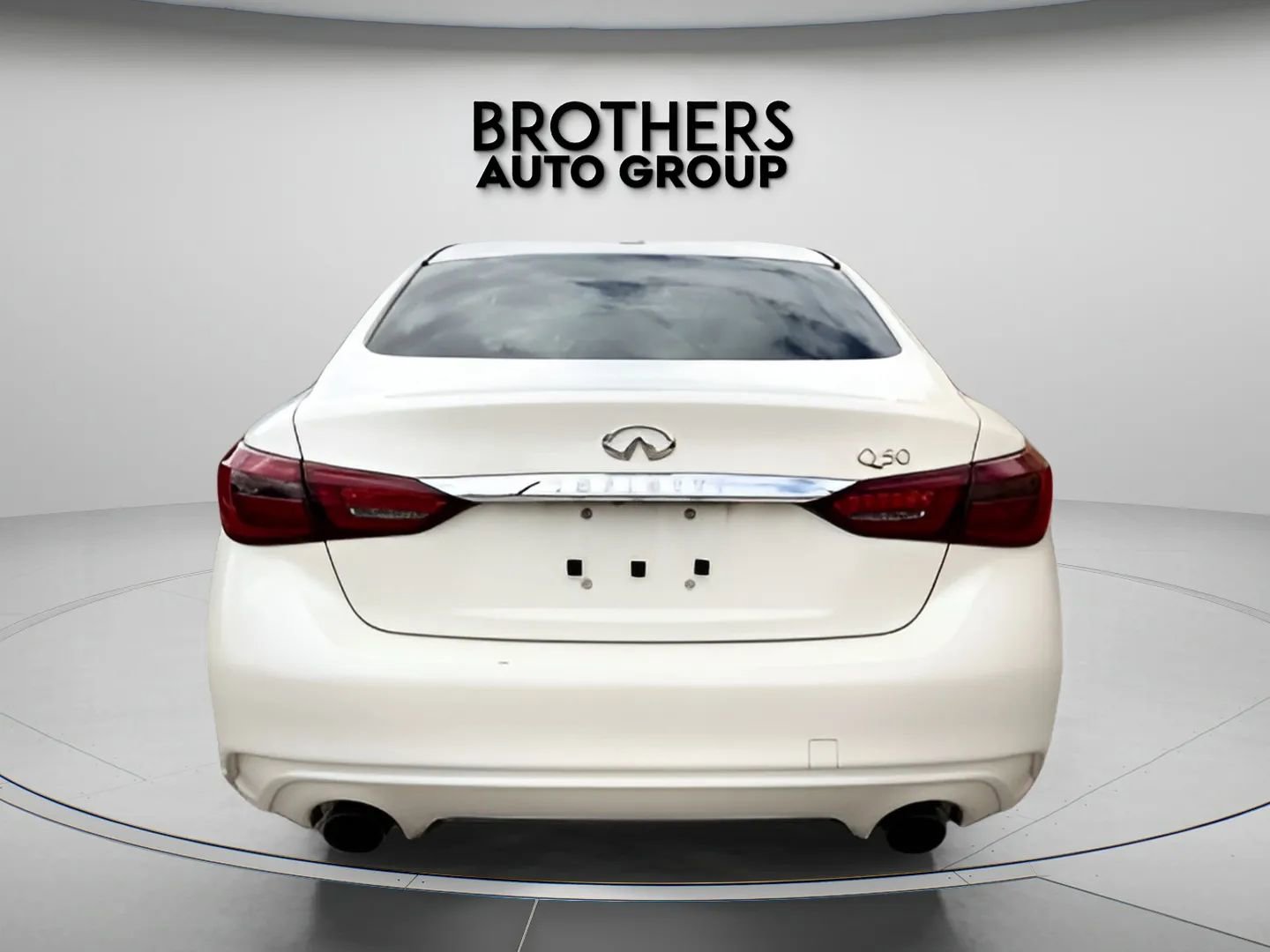 Used 2018 INFINITI Q50 Luxe w/ Essential Package (3.0T Luxe) RWD image 9