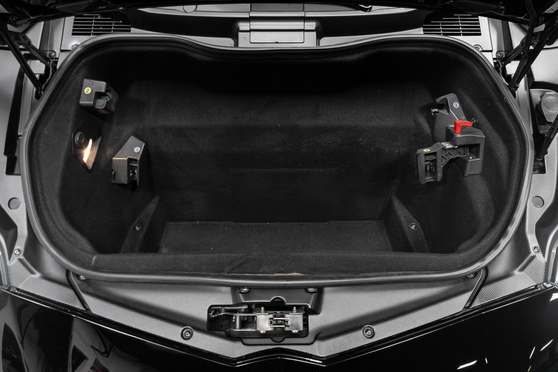 Used 2015 Lamborghini Aventador LP 700-4 image 32