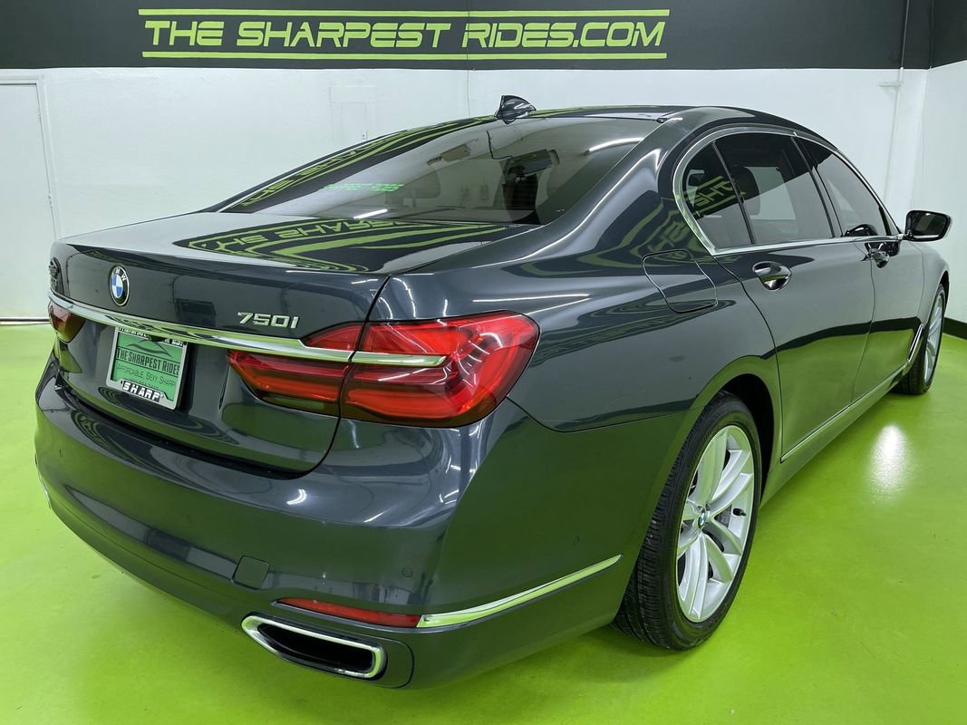 Used 2016 BMW 750i xDrive image 10