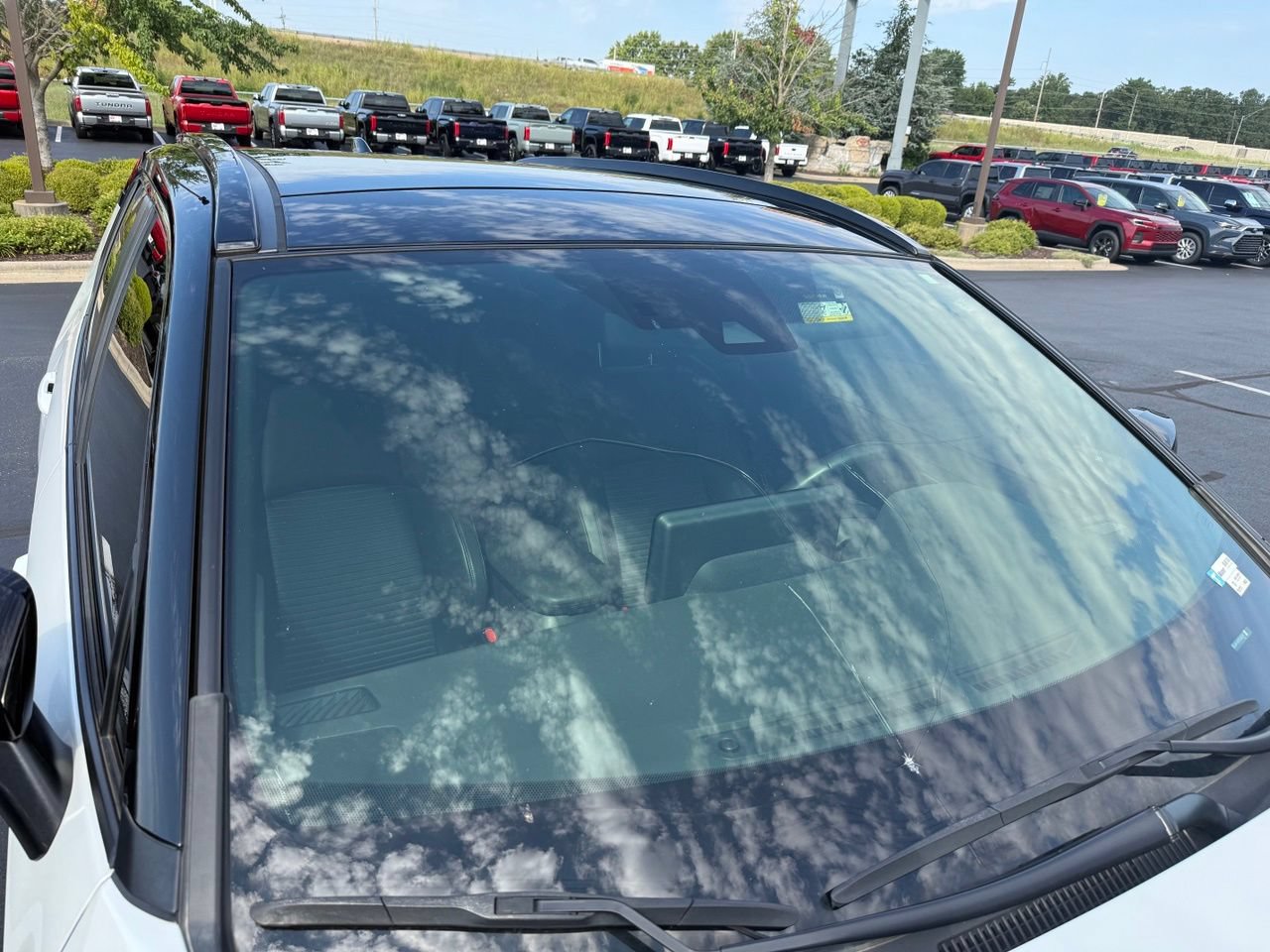 Used 2023 Toyota RAV4 XSE AWD/4WD image 8