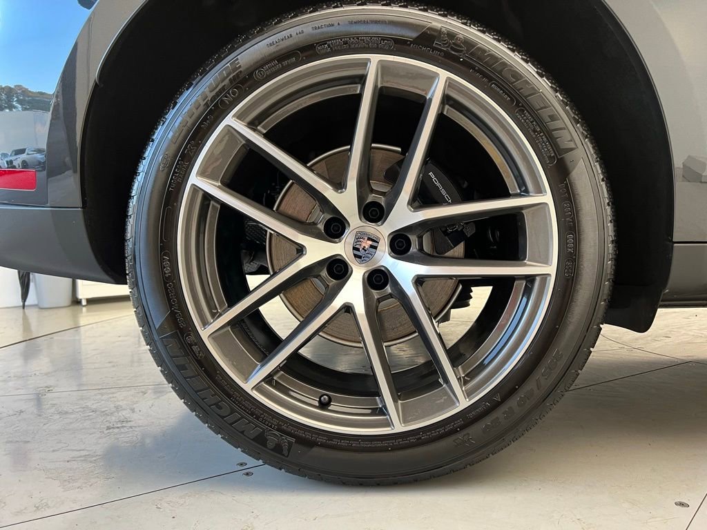 Used 2026 Porsche Macan AWD/4WD image 27