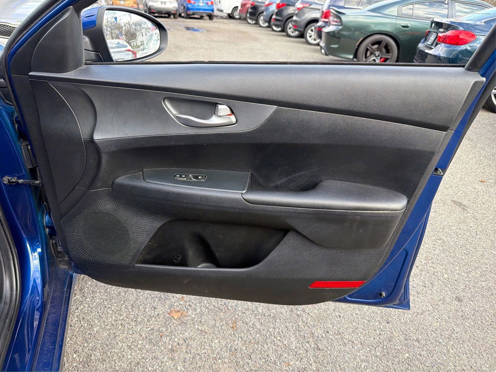 Used 2020 Kia Forte LXS FWD image 23