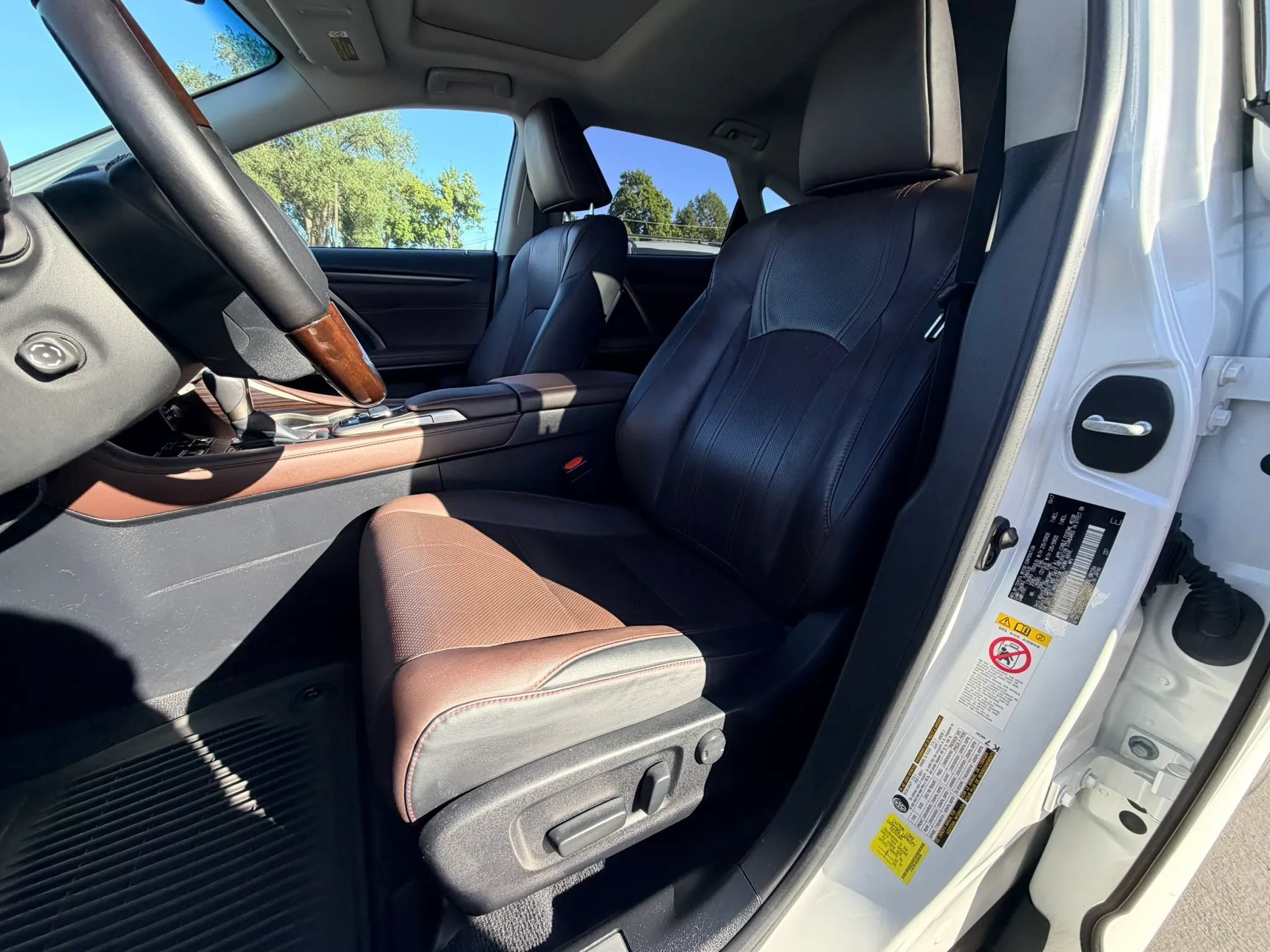 Used 2017 Lexus RX 350 AWD w/ Premium Package image 11