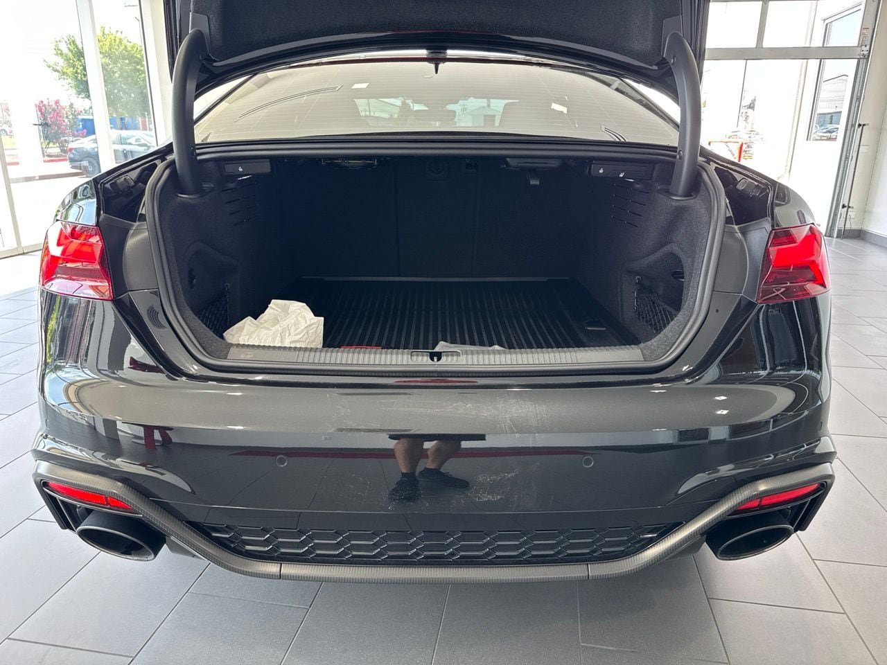 Used 2023 Audi RS 5 AWD/4WD image 9