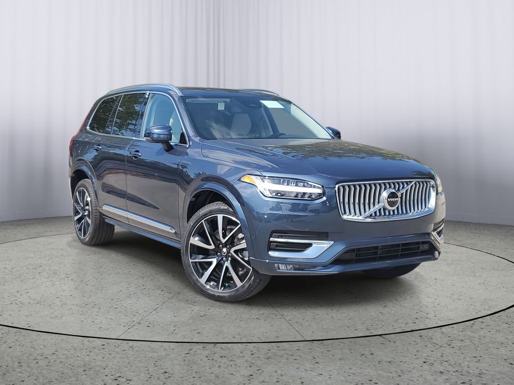 New 2025 Volvo XC90 B6 Plus w/ Protection Package Premier