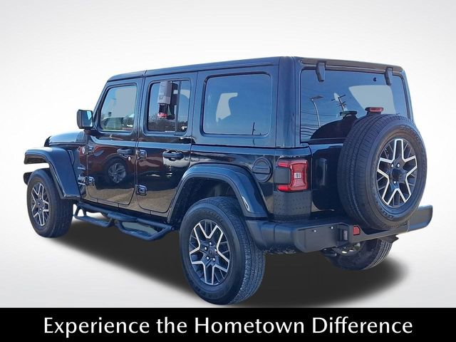 Used 2024 Jeep Wrangler Sahara w/ Technology Group image 4