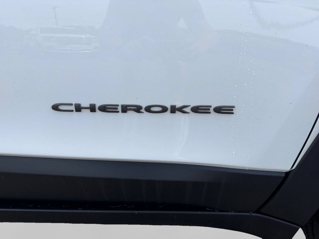 Used 2021 Jeep Cherokee Trailhawk w/ Trailer Tow Group AWD/4WD image 11