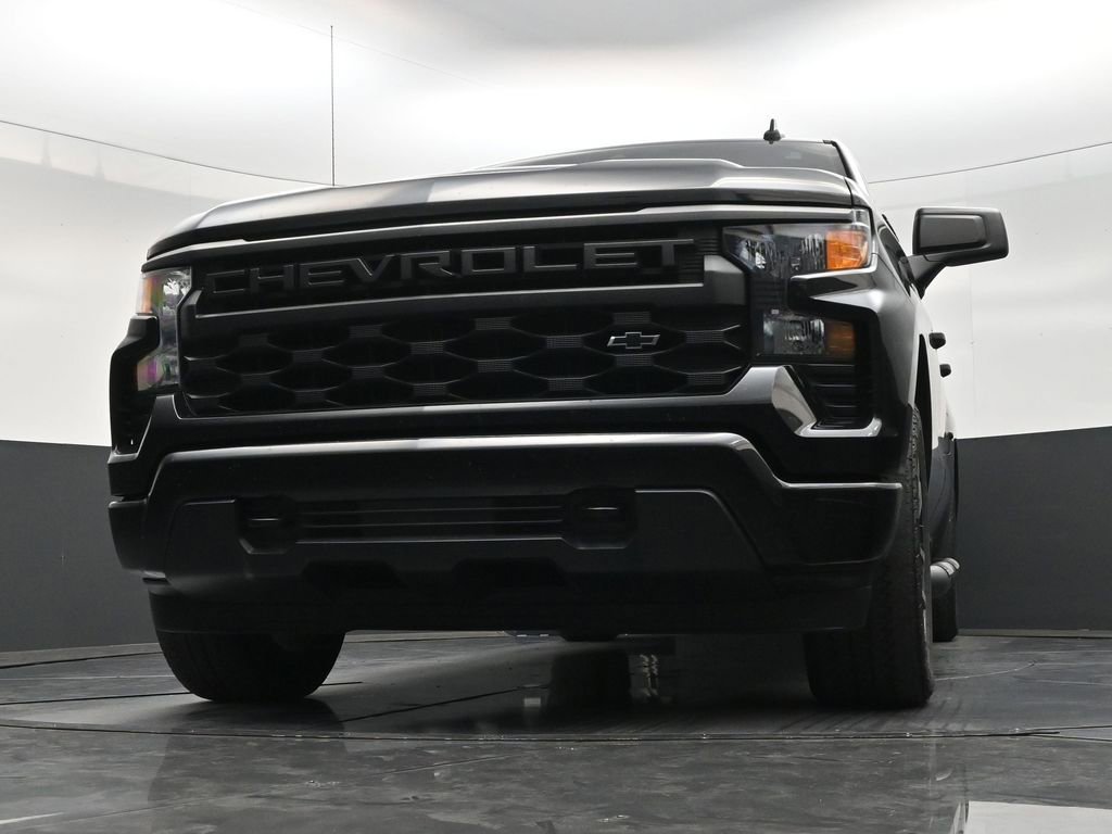 Used 2024 Chevrolet Silverado 1500 Custom w/ Turbomax Blackout Package RWD image 27