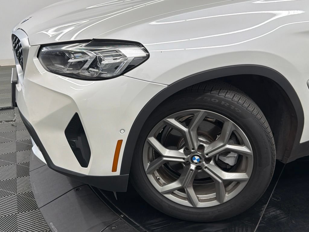 Used 2023 BMW X4 xDrive30i w/ Parking Assistance Package AWD/4WD image 5