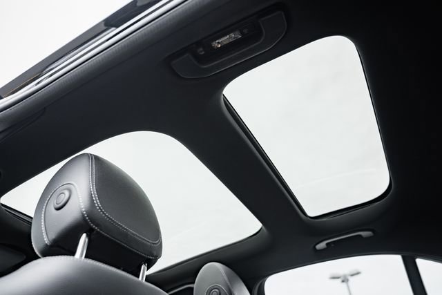 Used 2023 Mercedes-Benz E 350 4MATIC Sedan image 33