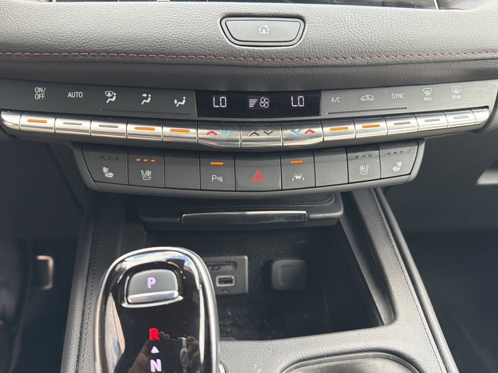Certified 2023 Cadillac XT4 Sport image 33