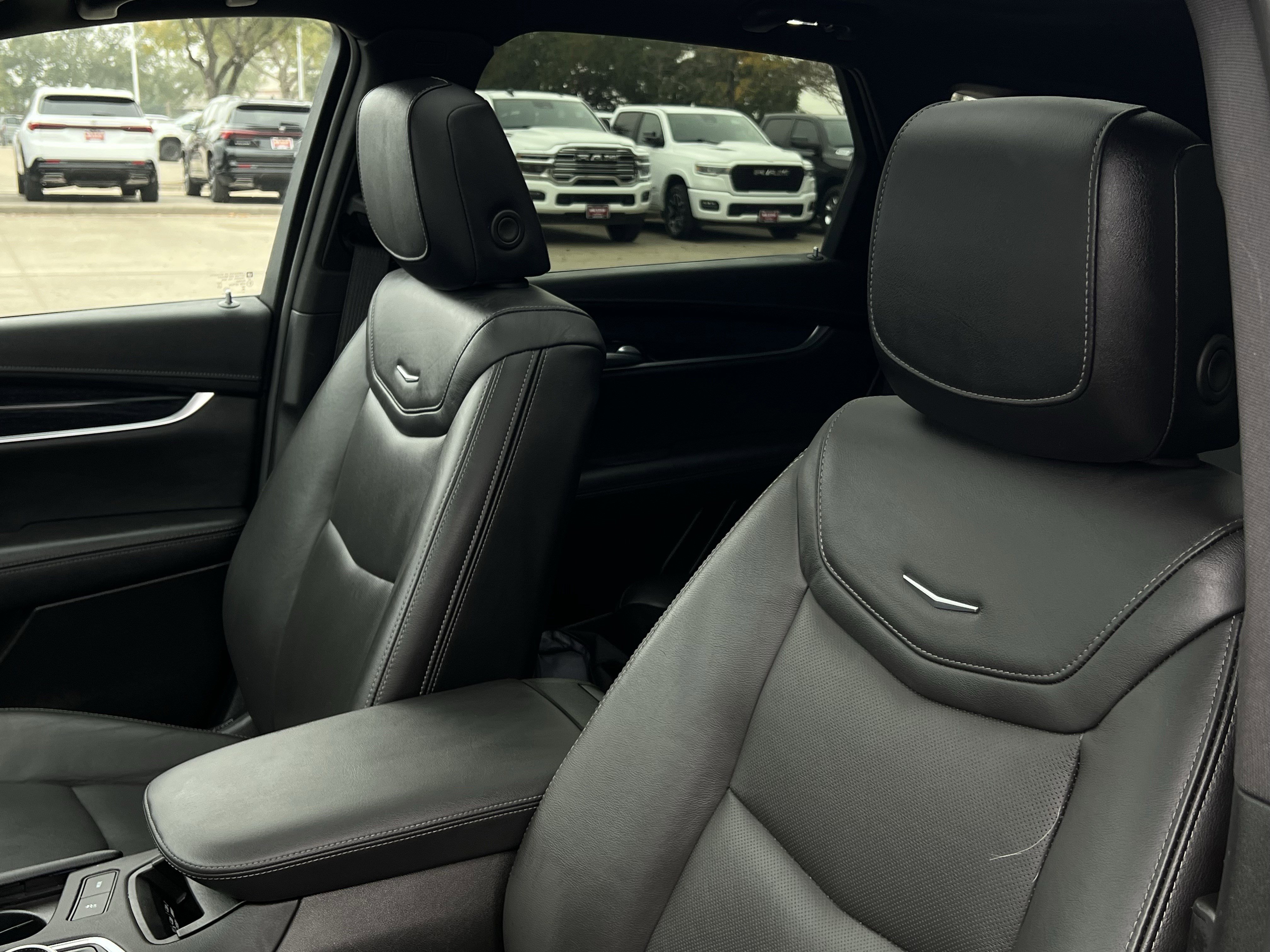 Used 2025 Cadillac XT5 Premium Luxury image 20