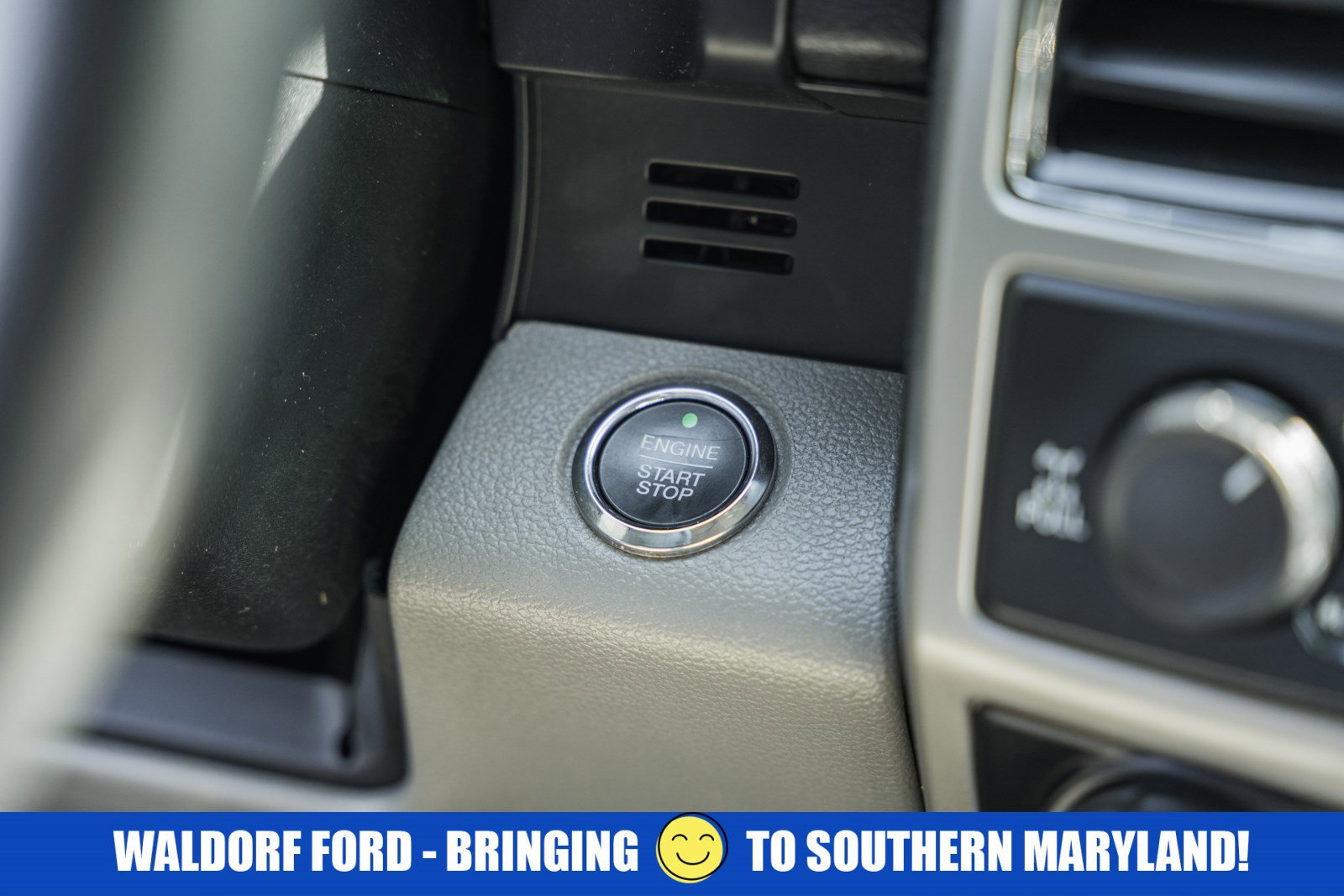 Used 2017 Ford F150 Lariat w/ Equipment Group 502A Luxury AWD/4WD image 34