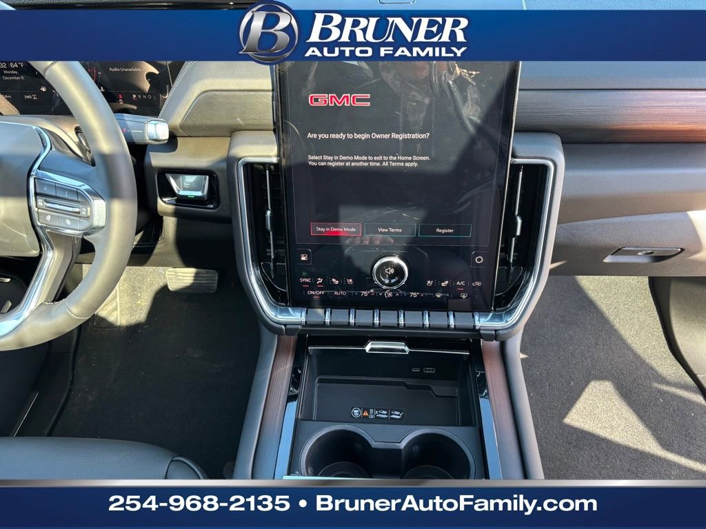 New 2026 GMC Yukon Denali w/ Sun & Power Step Package image 24