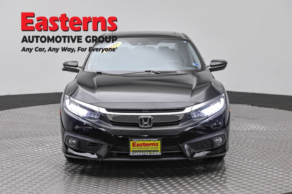 Used 2017 Honda Civic Touring image 2