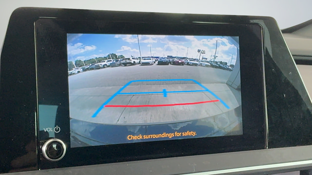 Used 2024 Toyota Prius LE FWD image 14