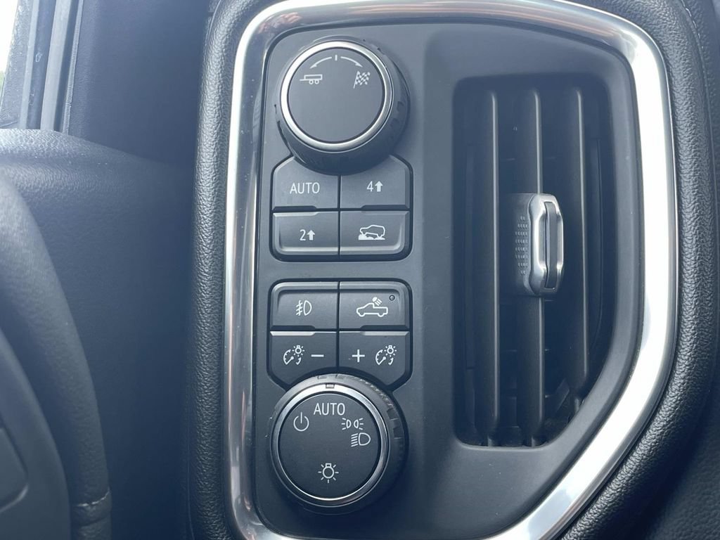Used 2019 Chevrolet Silverado 1500 RST w/ All-Star Edition AWD/4WD image 25