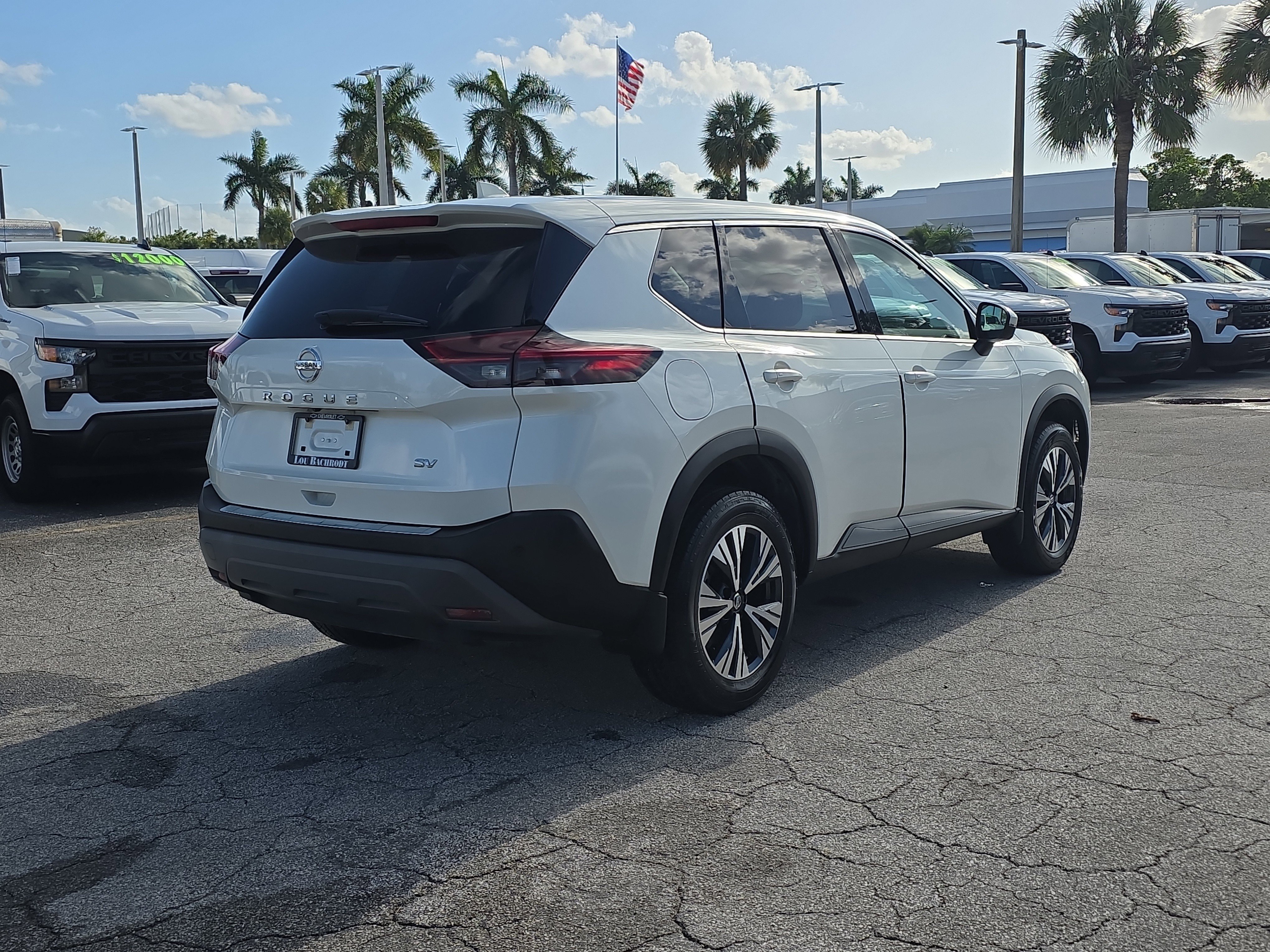 Used 2021 Nissan Rogue SV image 7