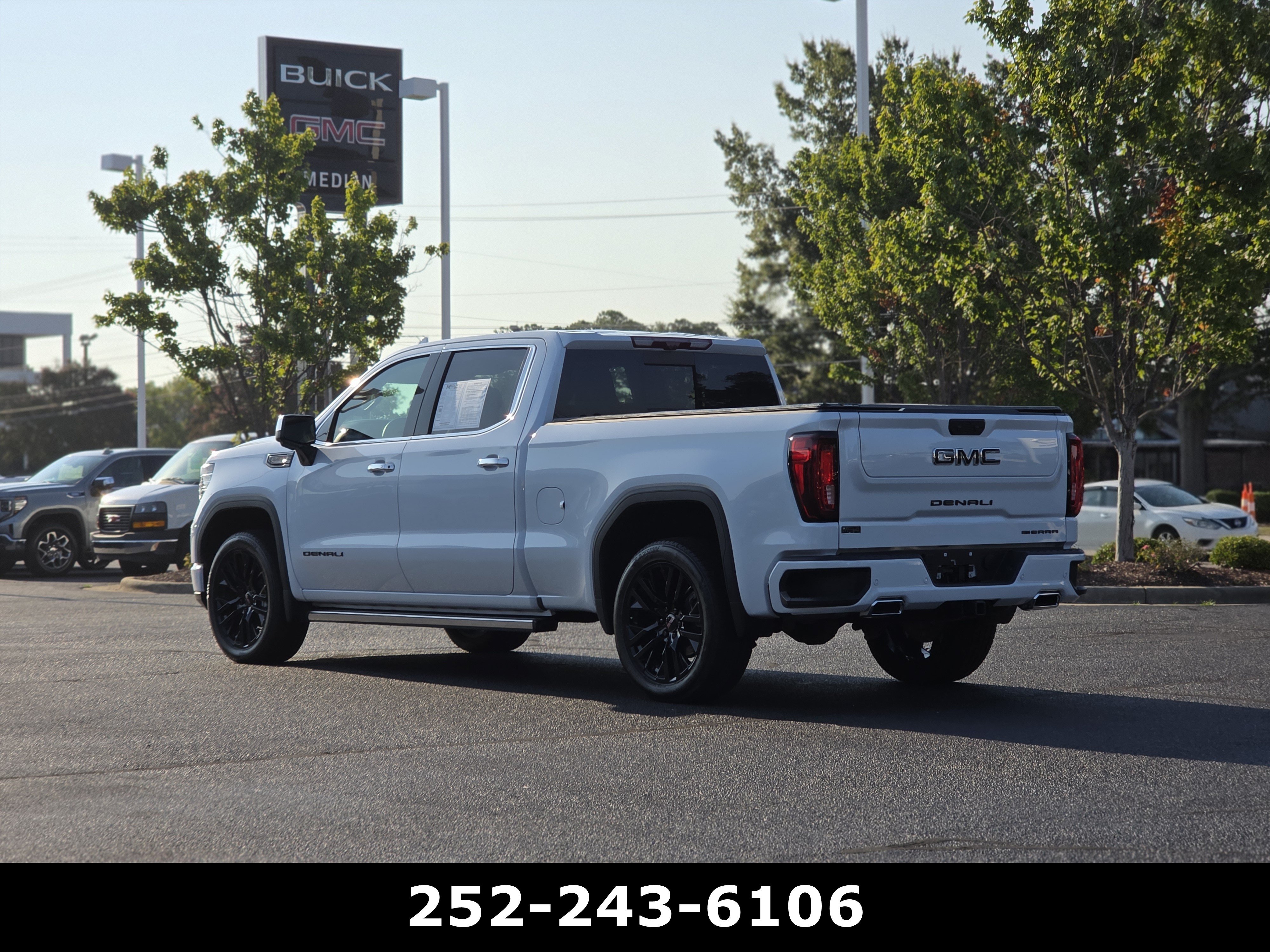 Used 2026 GMC Sierra 1500 Denali w/ Denali Reserve Package AWD/4WD image 5