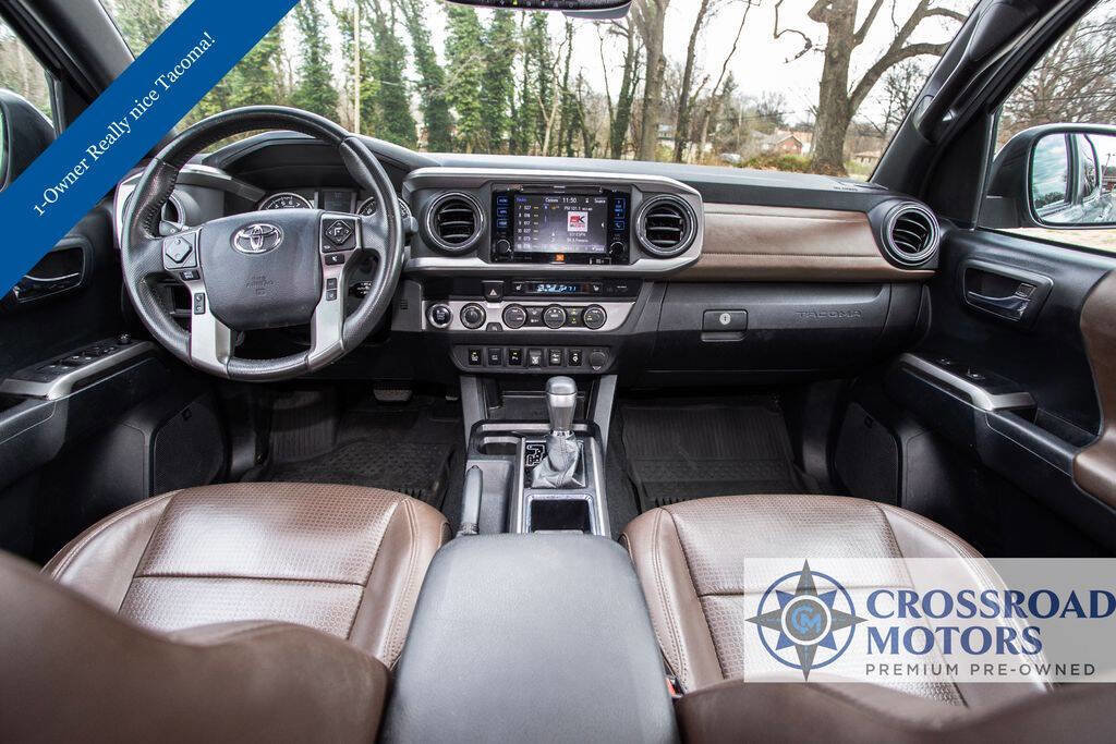 Used 2019 Toyota Tacoma Limited image 21