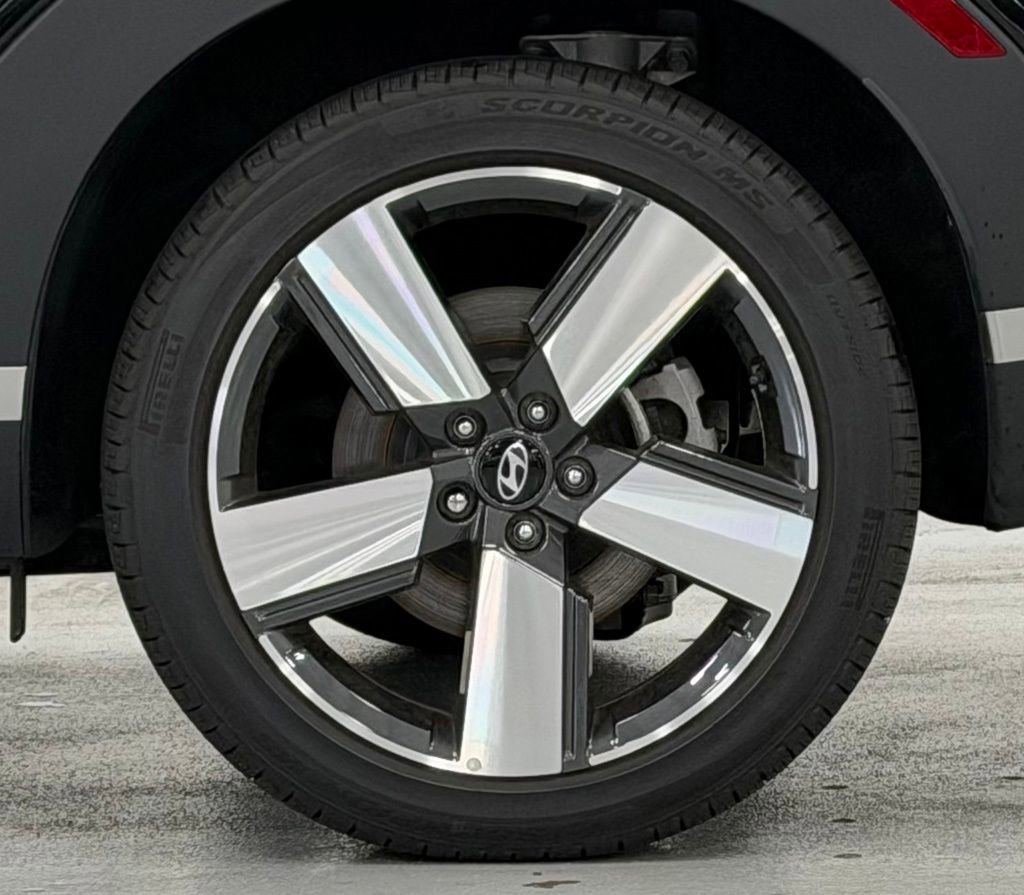 New 2026 Hyundai Santa Fe Limited image 8