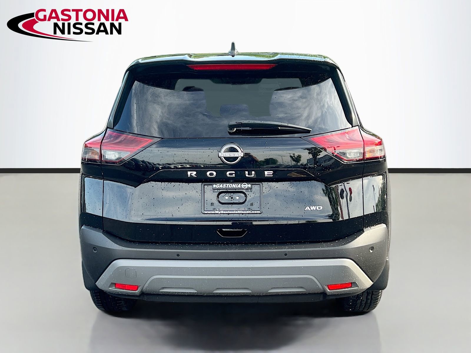 Used 2023 Nissan Rogue S image 7