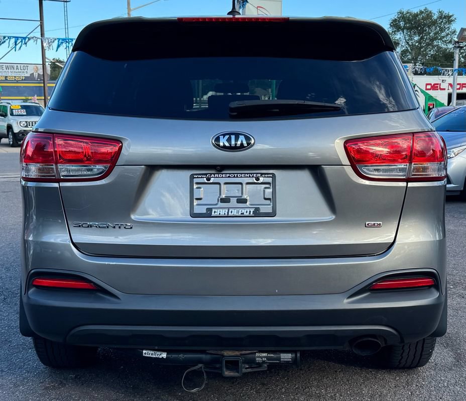 Used 2017 Kia Sorento AWD image 4