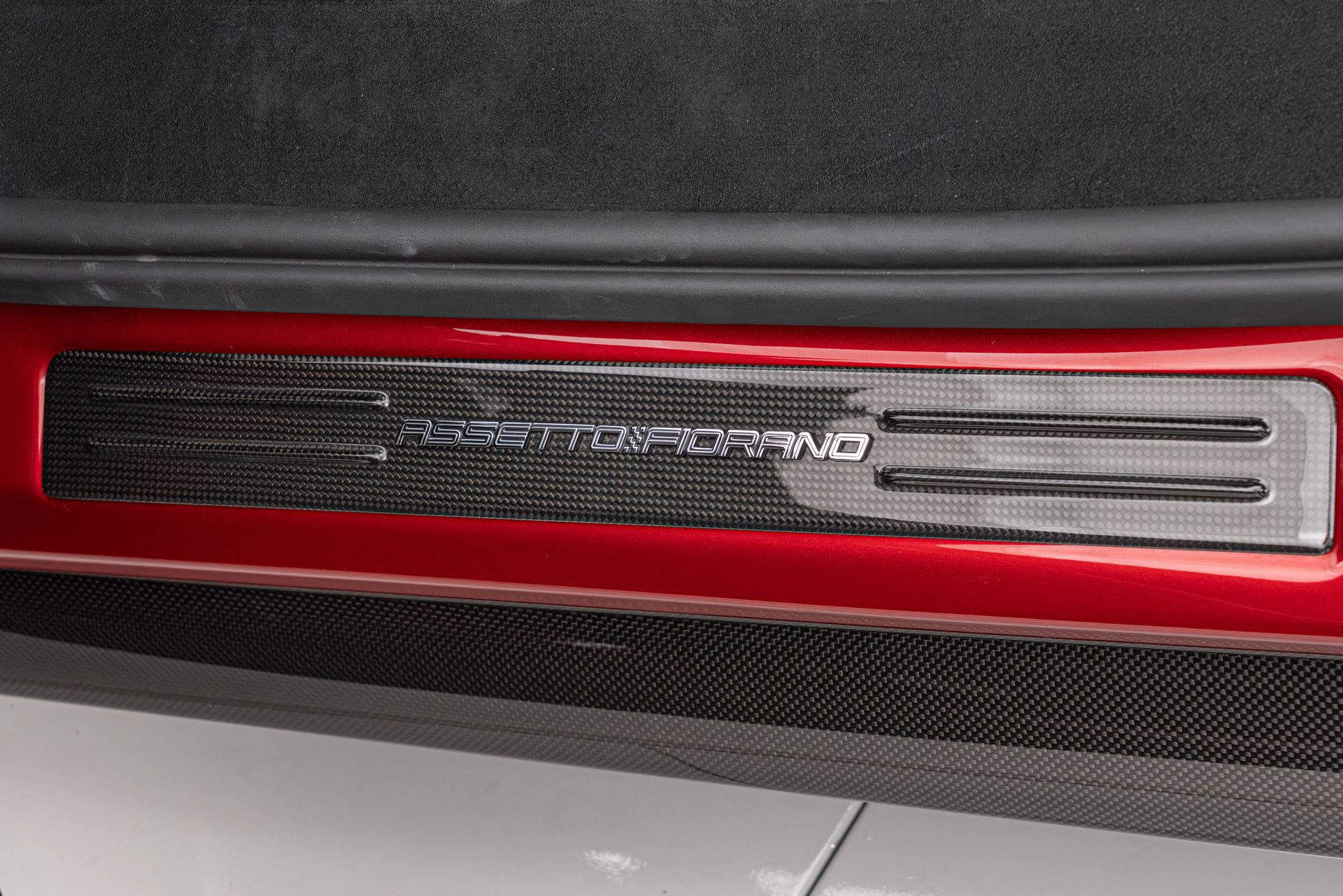 Certified 2025 Ferrari 296 GTS RWD image 39