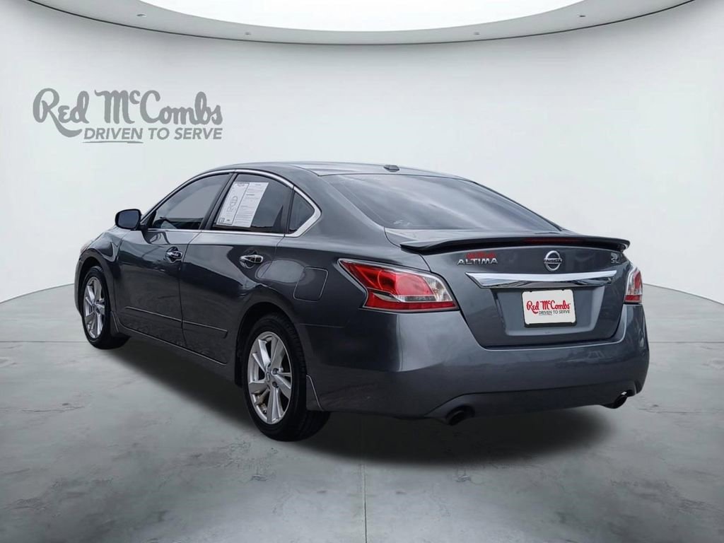 Used 2015 Nissan Altima 2.5 SL w/ Technology Package FWD image 3