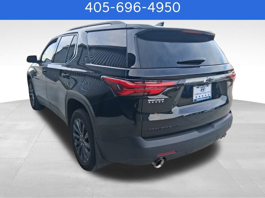 Used 2023 Chevrolet Traverse RS image 3