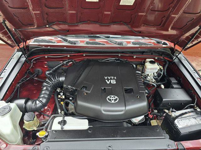 Used 2008 Toyota FJ Cruiser 4WD image 10