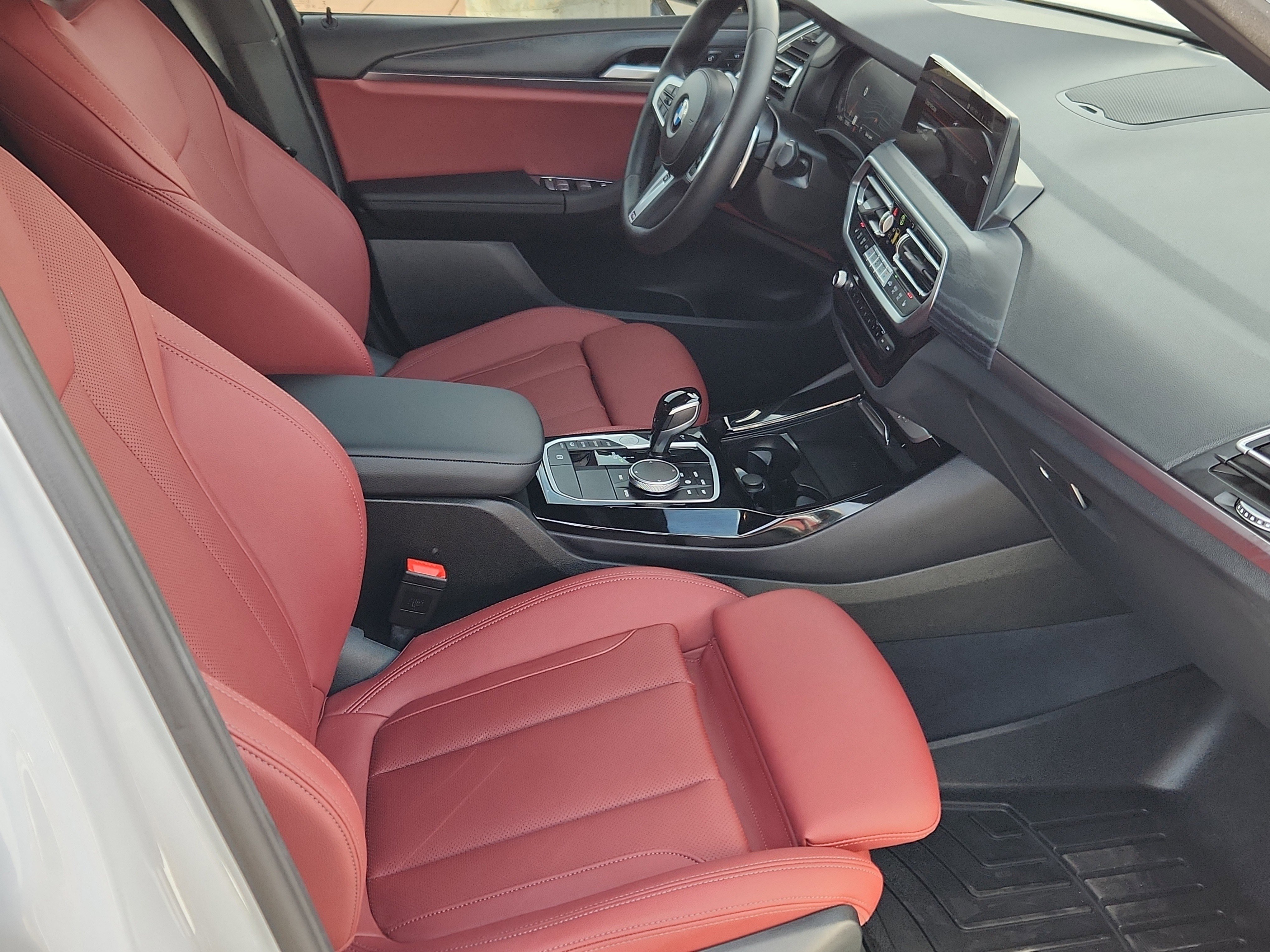 Used 2024 BMW X3 xDrive30i w/ M Sport Package image 11