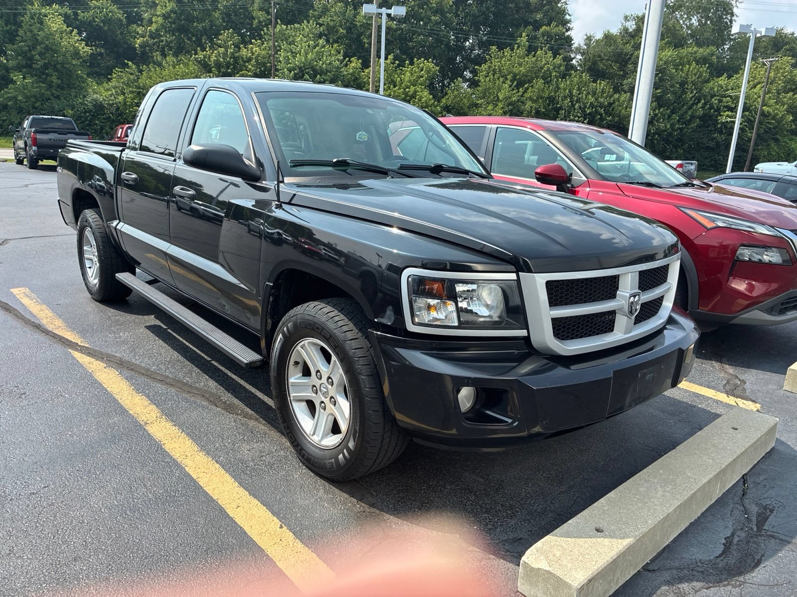 Used 2010 Dodge Dakota Big Horn AWD/4WD image 1