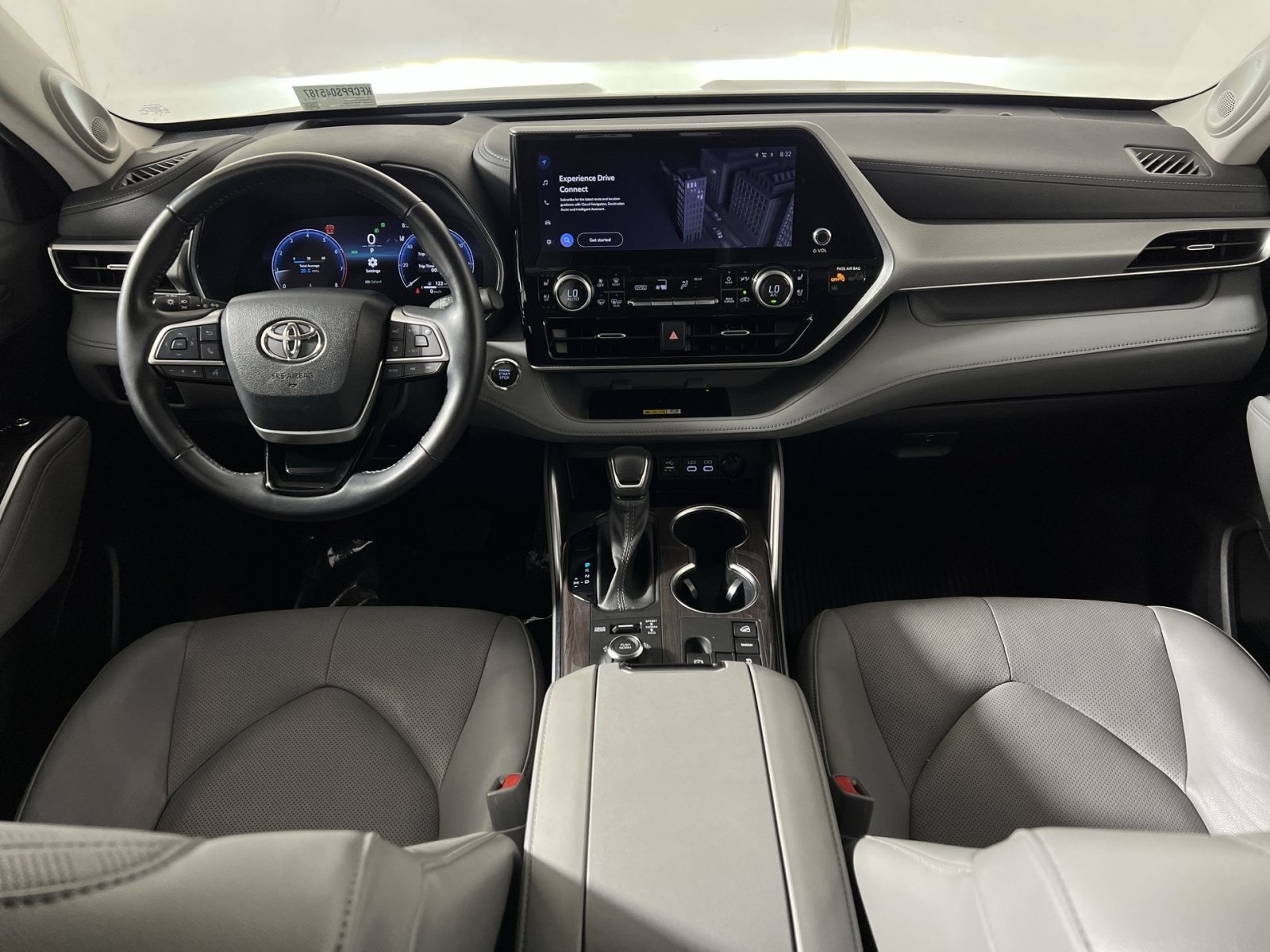 Used 2023 Toyota Highlander Platinum AWD/4WD image 22